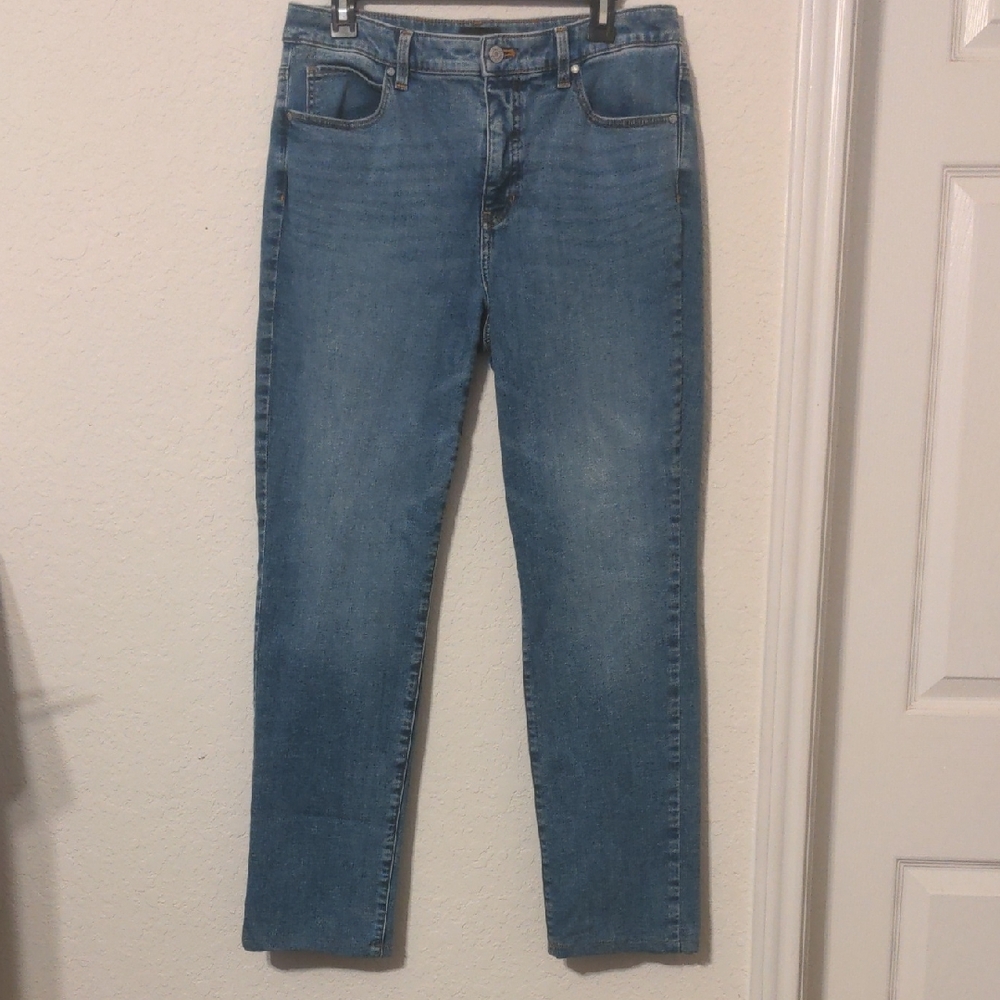 Talbots Women's Straight Leg High Rise Blue Jeans. Size 8